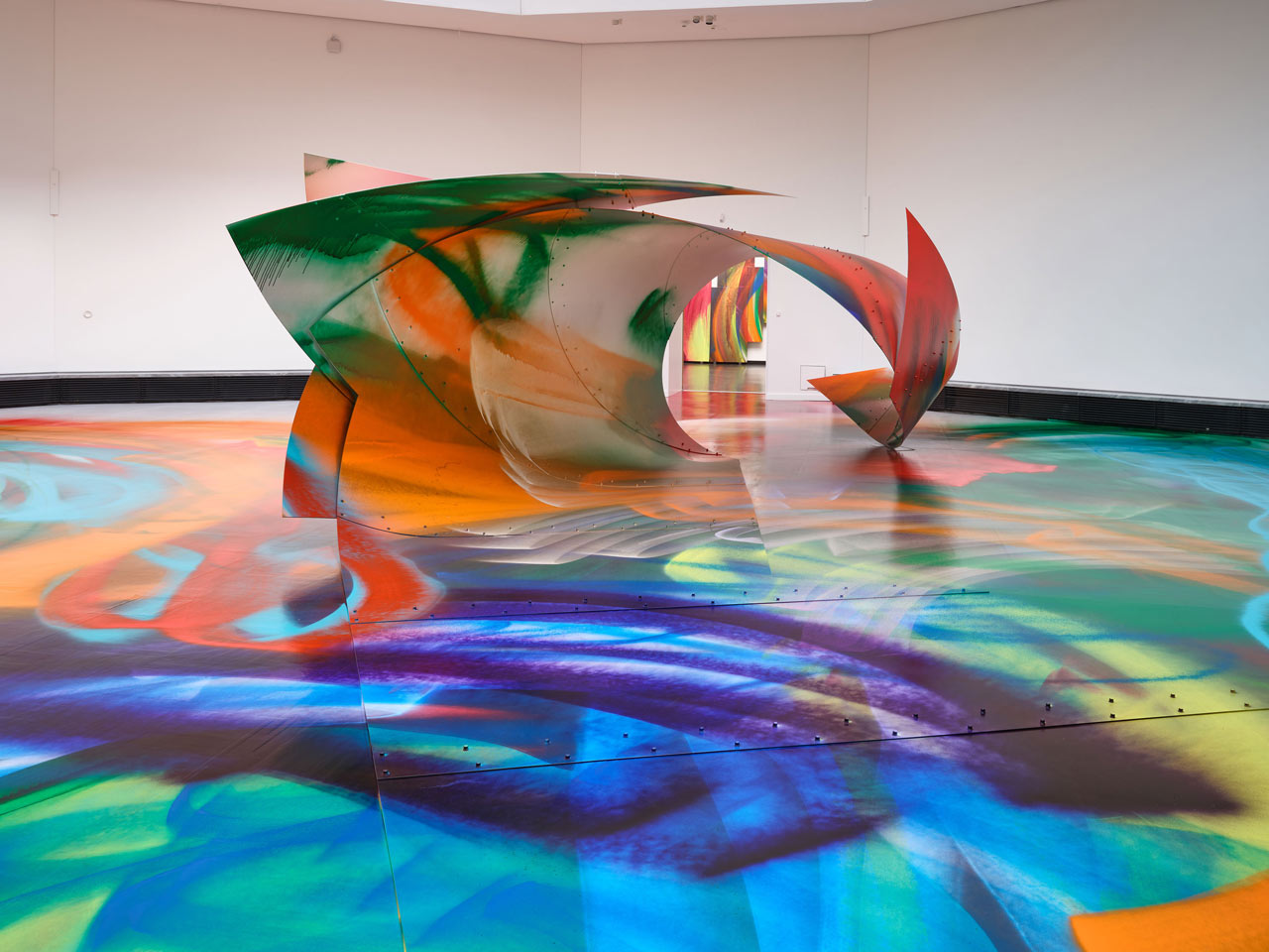 Ausstellungsansicht Katharina Grosse The Sprayed Dear, Foto: VG Bild-Kunst, Bonn 2025
