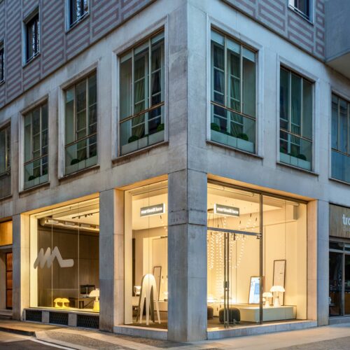 MARTINELLI LUCE Showroom Milano © Diego Laurino Architectural Photographer